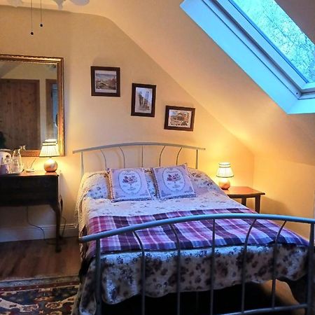 발리하우니스 Rural Retreat Near Knock 아파트 외부 사진